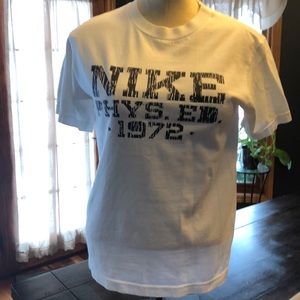 Nike T-shirt